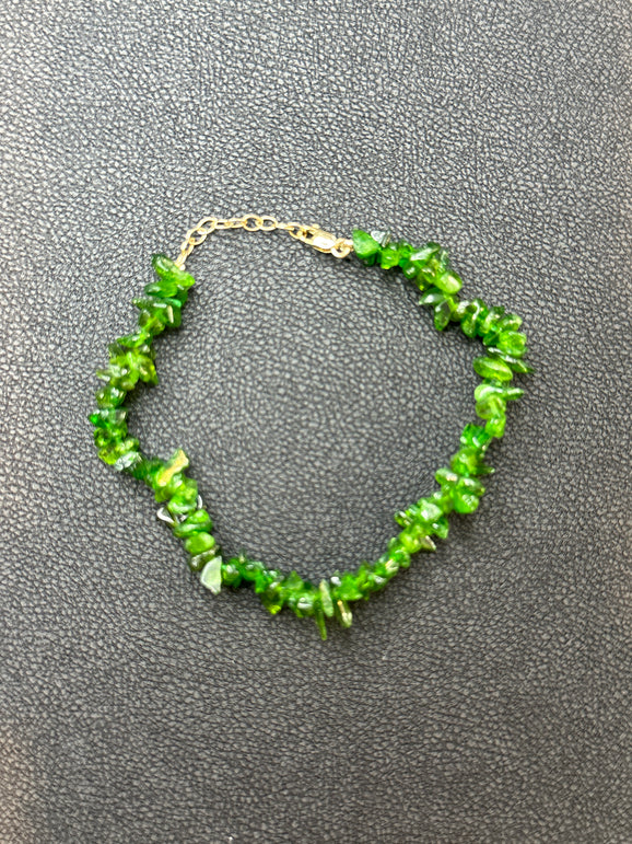 Chrome Diopside Chip Bracelet