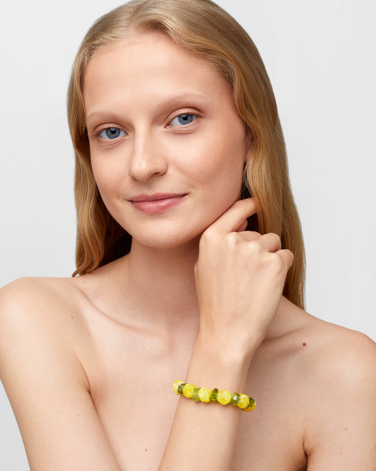 Gaia Peridot & Brucite Stretch Bracelet