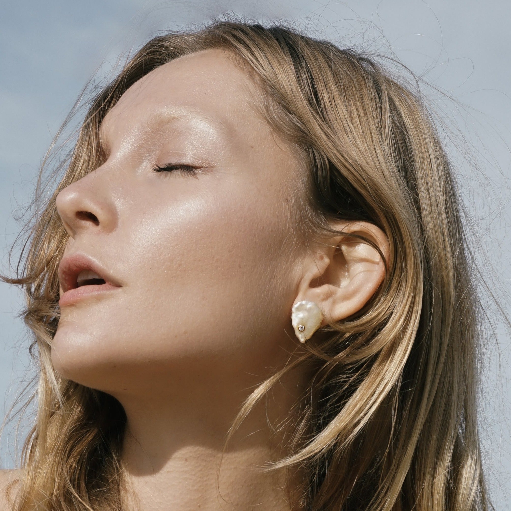 Ocean Diamond Pearl Earrings